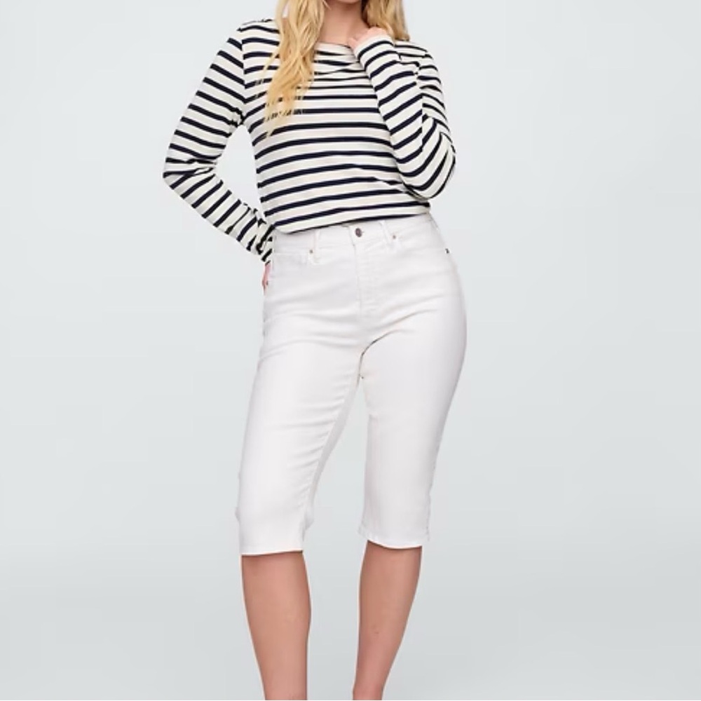 GAP Women's Cropped White Jeans